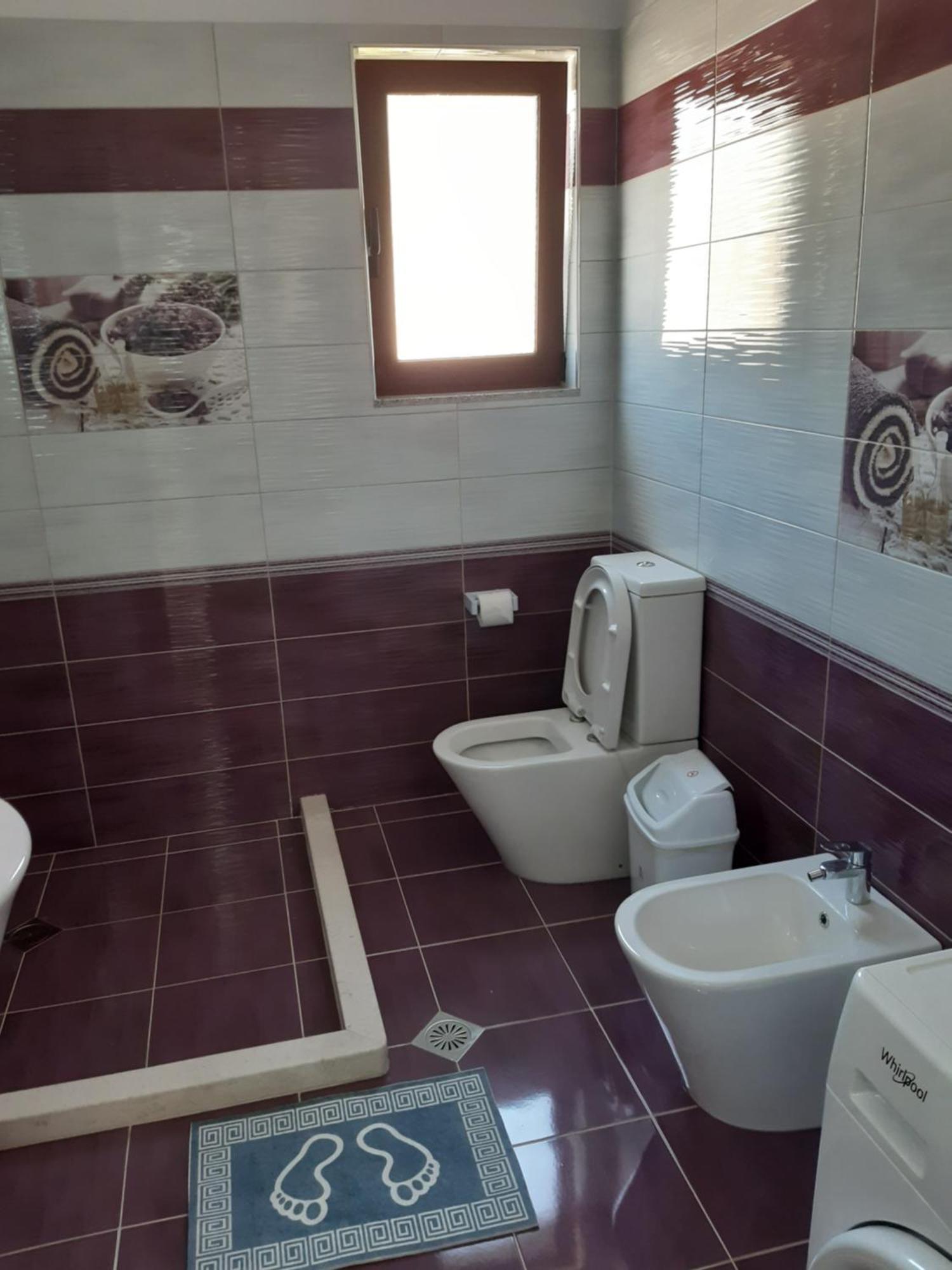 Villa Ari Berat Luaran gambar